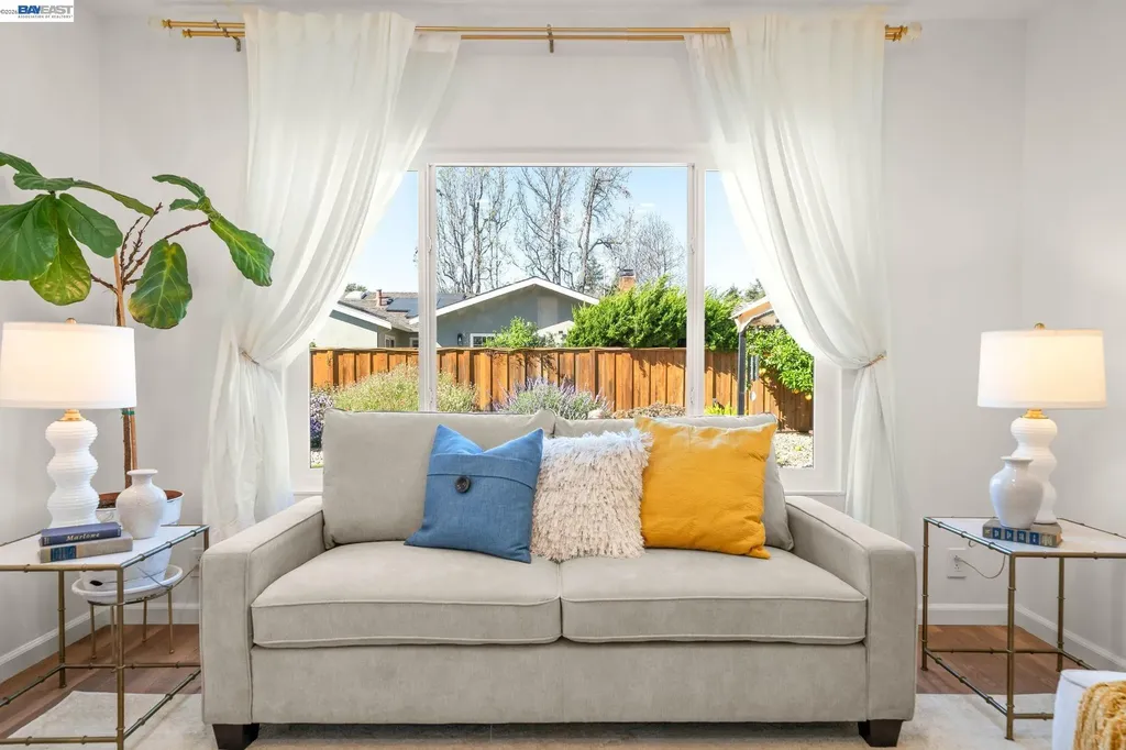 35290 Farnham Drive Newark CA 94560