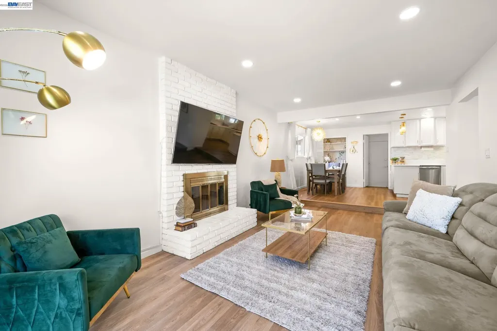 35290 Farnham Drive Newark CA 94560