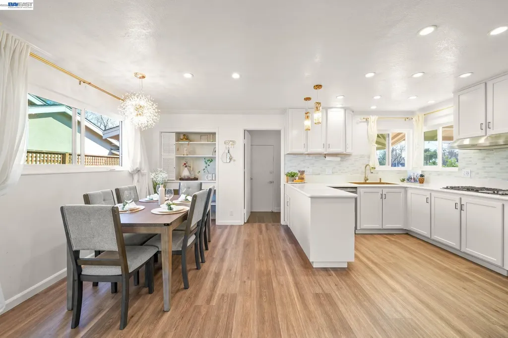 35290 Farnham Drive Newark CA 94560