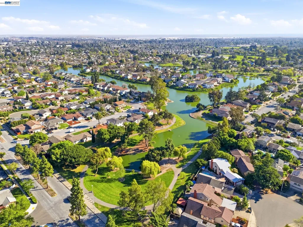 35290 Farnham Drive Newark CA 94560