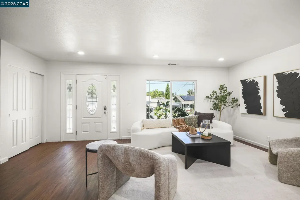 464 Palm Avenue Martinez CA 94553