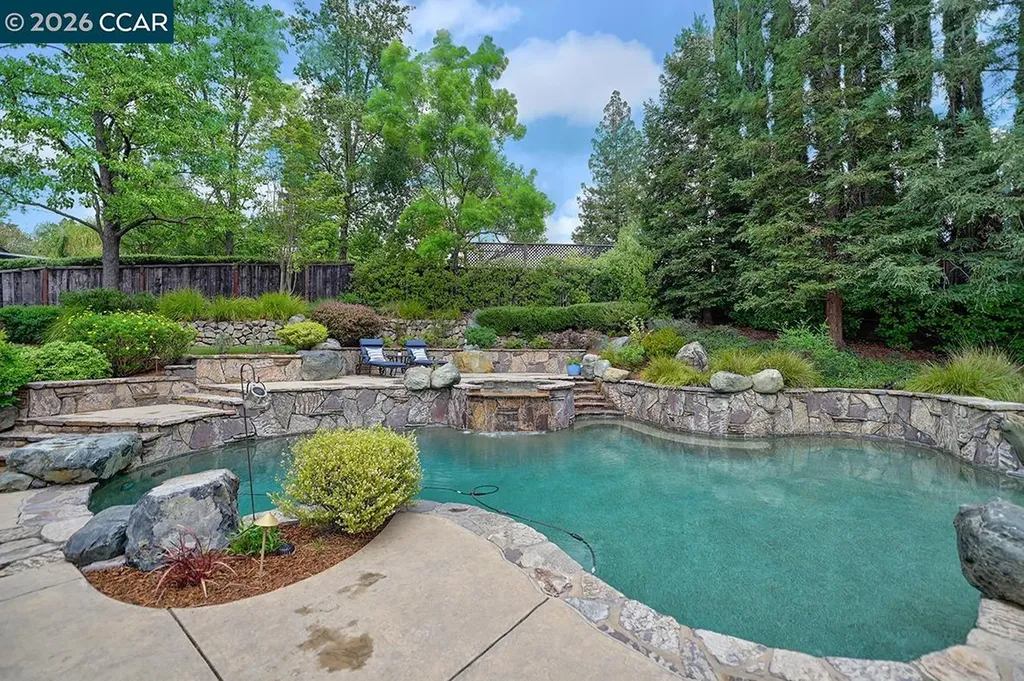 304 Livorna Heights Road Alamo CA 94507