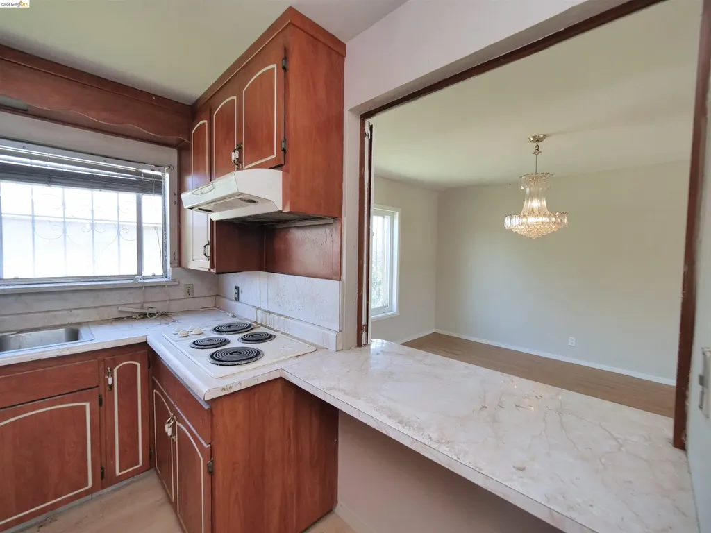 138 Eldridge Avenue Oakland CA 94603