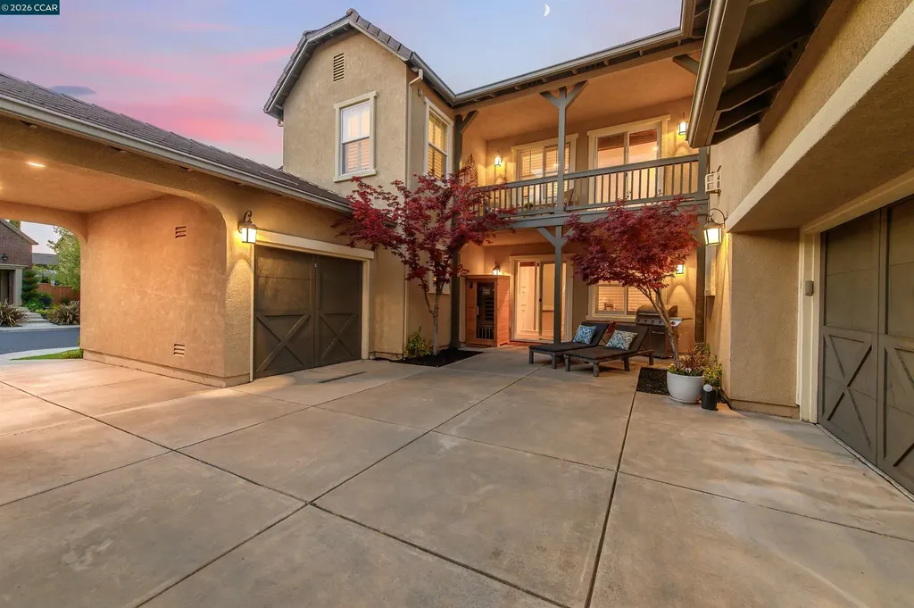 2261 Genoa Street Danville CA 94506