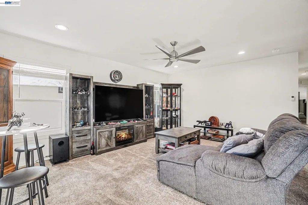 16711 Marsh Creek Road Clayton CA 94517