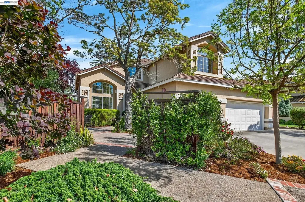 912 Loyola Way Livermore CA 94550