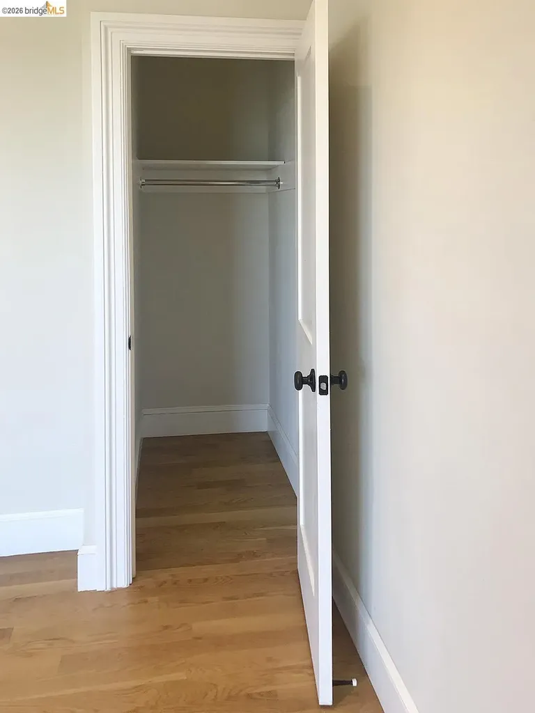 1374 32nd Oakland CA 94602
