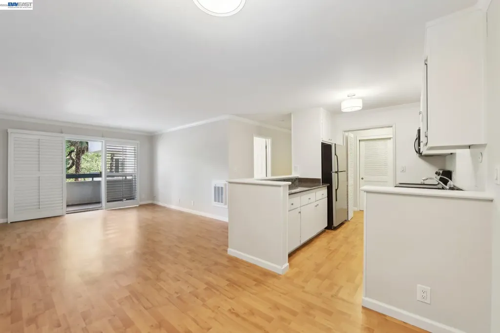 385 Jayne Avenue Oakland CA 94610