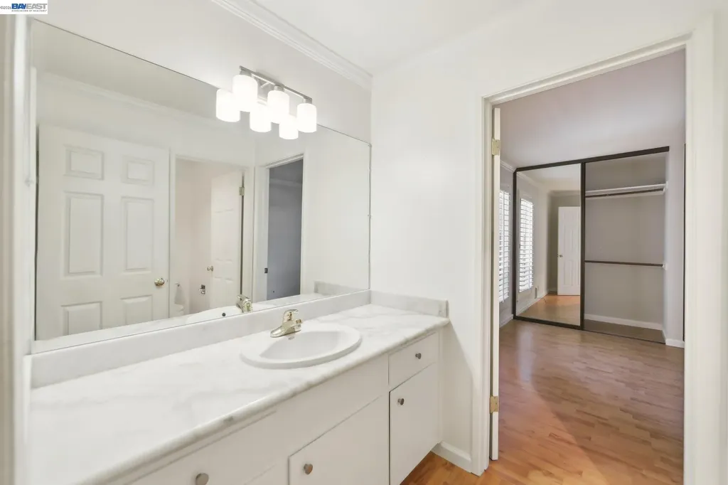 385 Jayne Avenue Oakland CA 94610