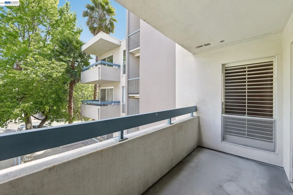 385 Jayne Avenue Oakland CA 94610