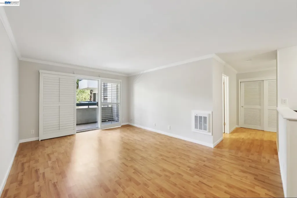 385 Jayne Avenue Oakland CA 94610