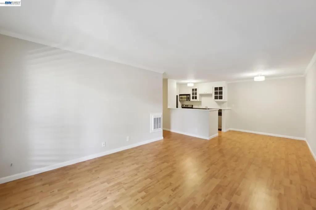 385 Jayne Avenue Oakland CA 94610