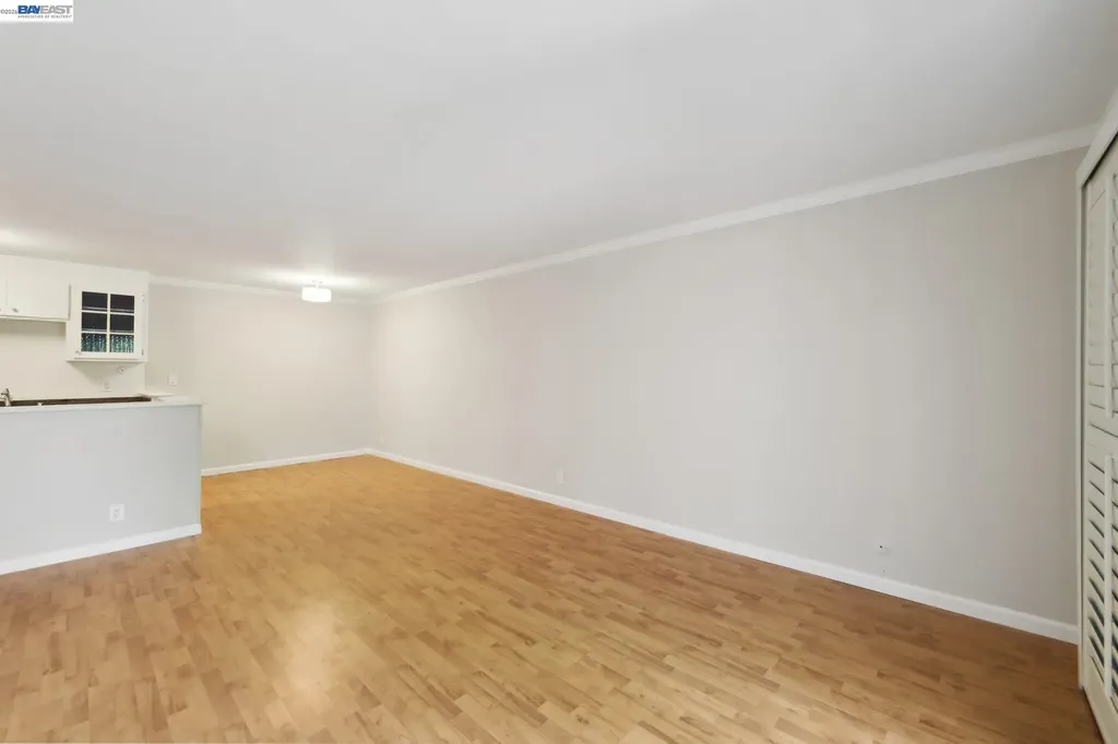 385 Jayne Avenue Oakland CA 94610