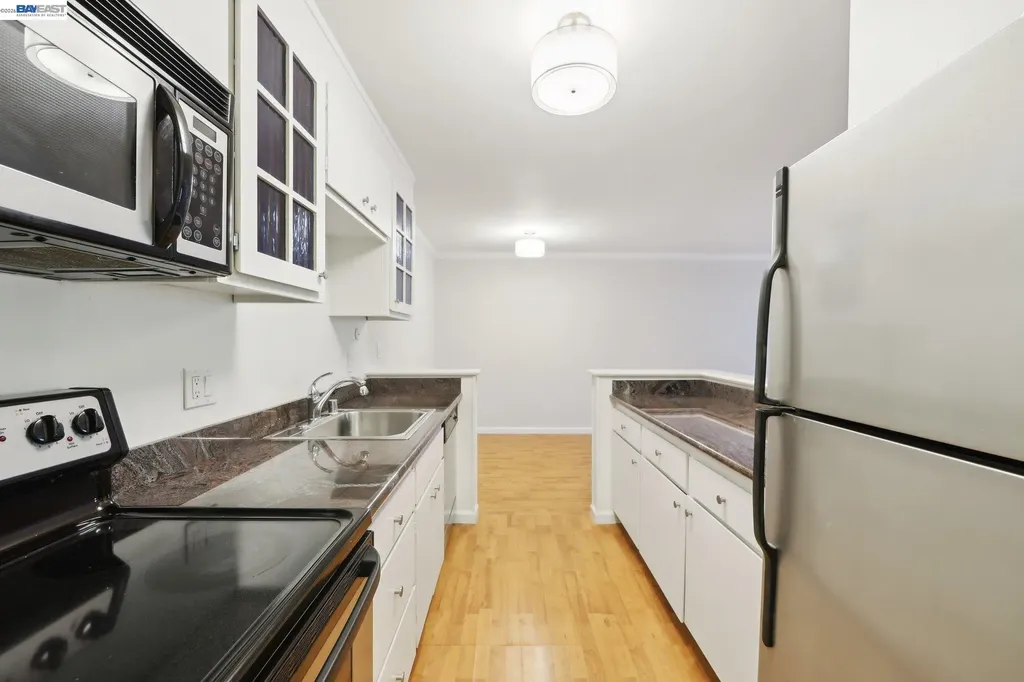 385 Jayne Avenue Oakland CA 94610