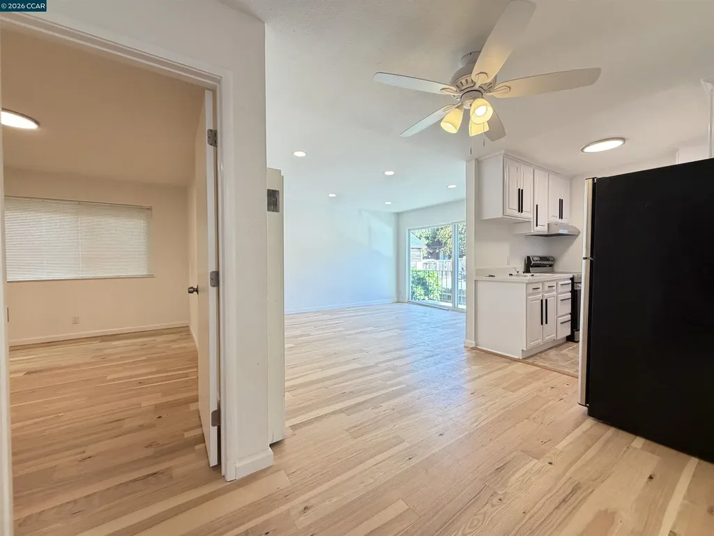10 Moss Avenue Oakland CA 94610