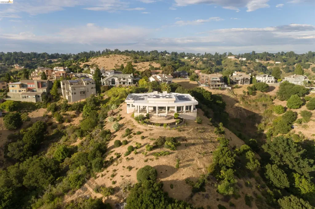 13367 Campus Drive Oakland CA 94619