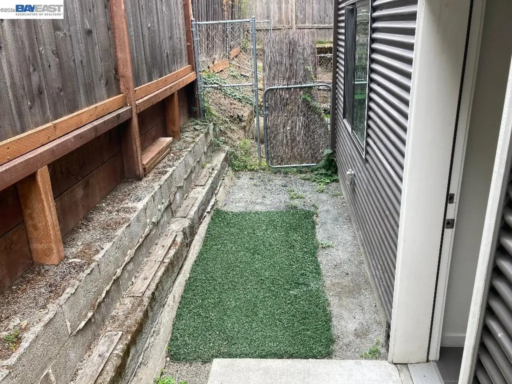 5406 Trask Street Oakland CA 94601