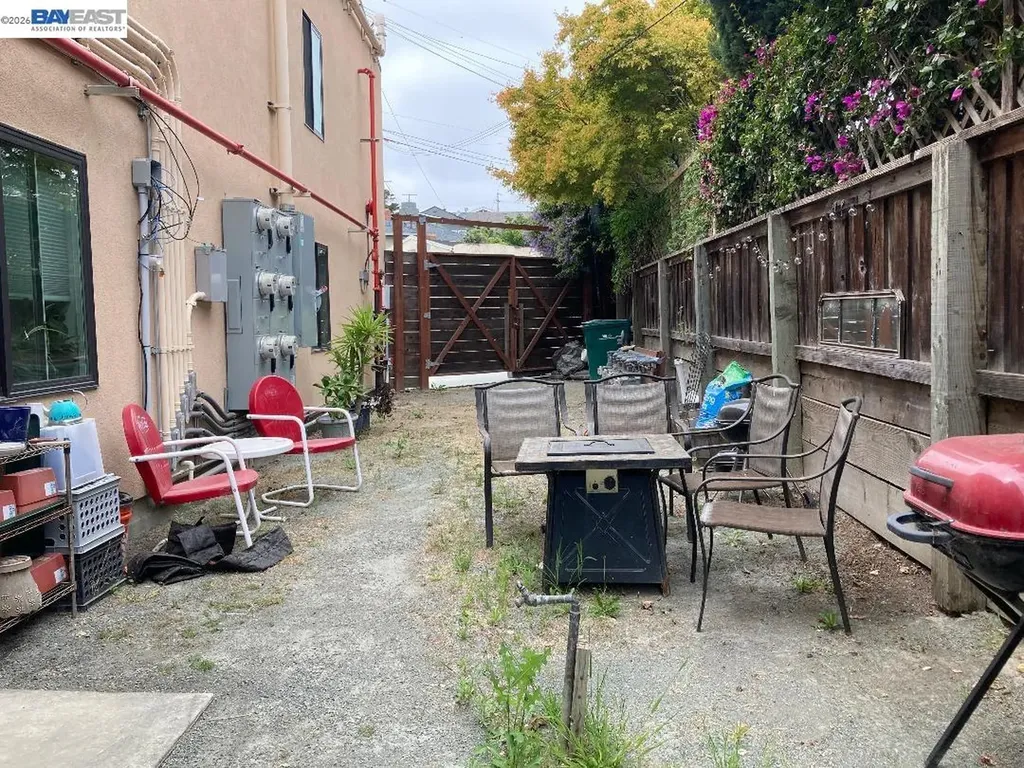 5406 Trask Street Oakland CA 94601