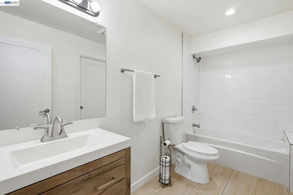 5406 Trask Street Oakland CA 94601