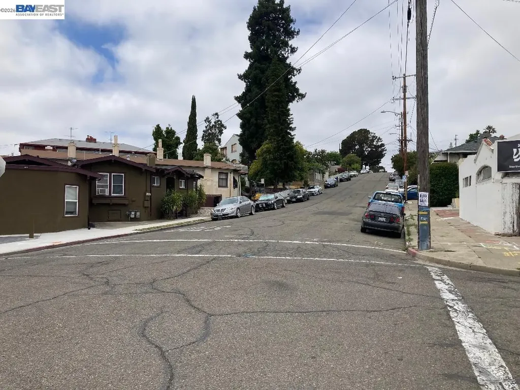 5406 Trask Street Oakland CA 94601