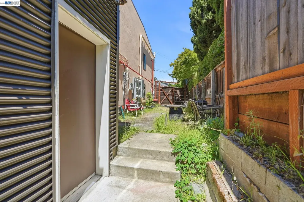 5406 Trask Street Oakland CA 94601