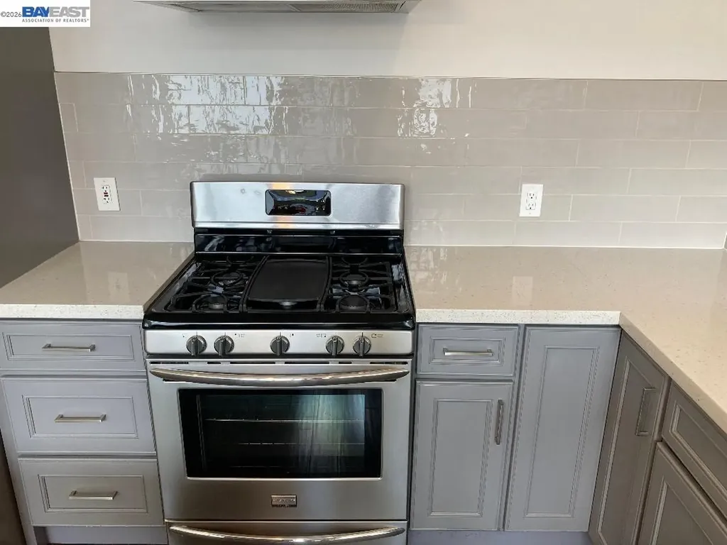 5406 Trask Street Oakland CA 94601