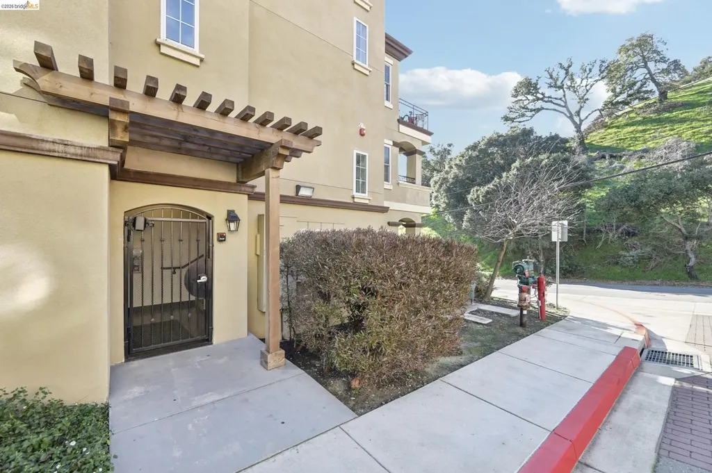 720 Shell Avenue Martinez CA 94553