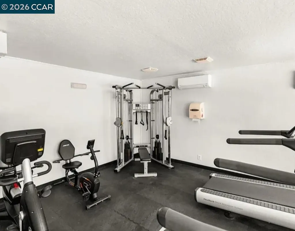 16 Surf Drive Pittsburg CA 94565