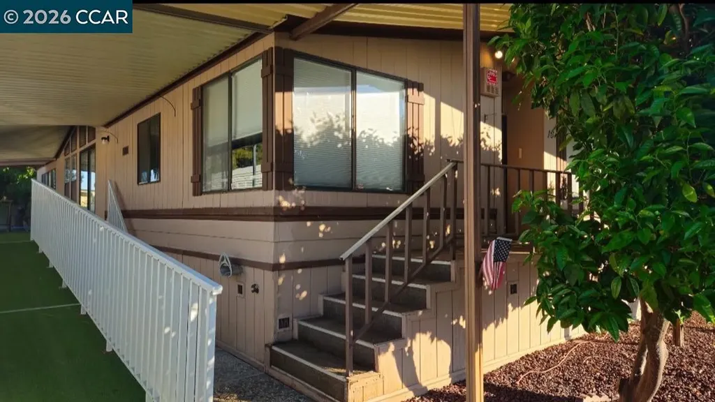 16 Surf Drive Pittsburg CA 94565