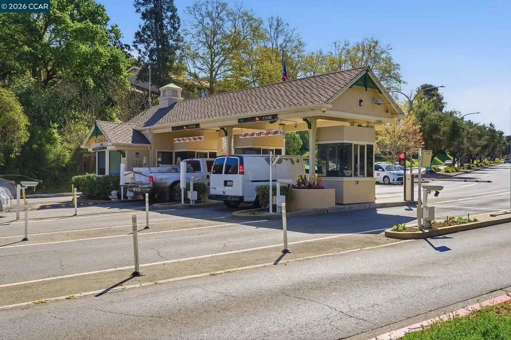 2624 Ptarmigan Drive Walnut Creek CA 94595