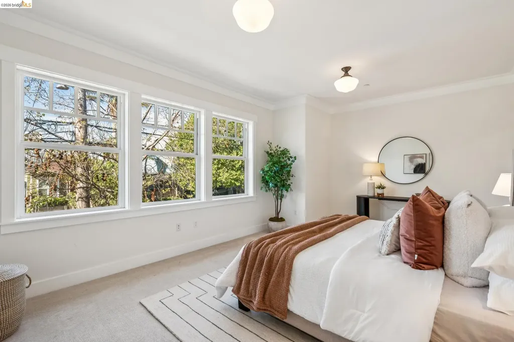 1479 34 Th Street Oakland CA 94608