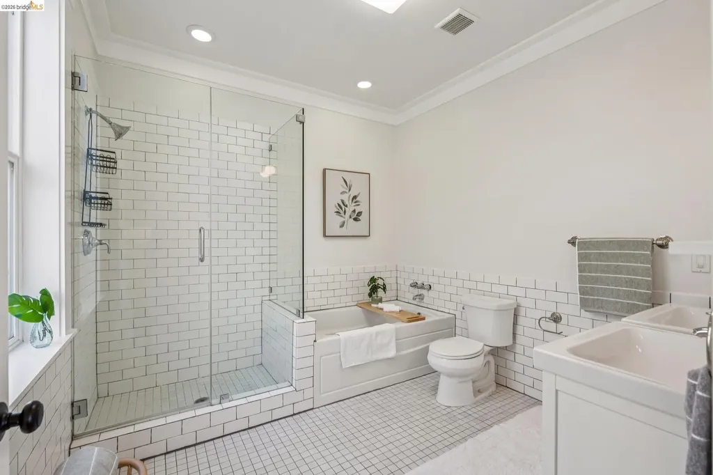 1479 34 Th Street Oakland CA 94608