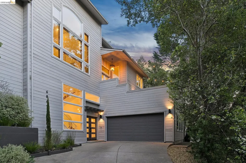 6869 Bristol Drive Berkeley CA 94705