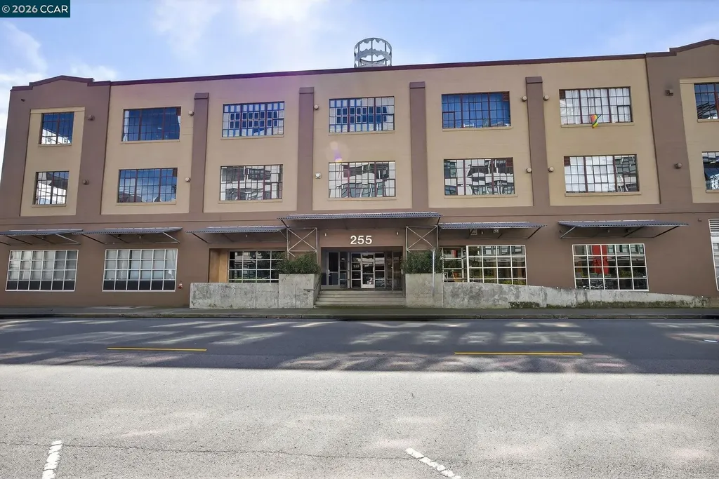 255 3rd Street Oakland CA 94607