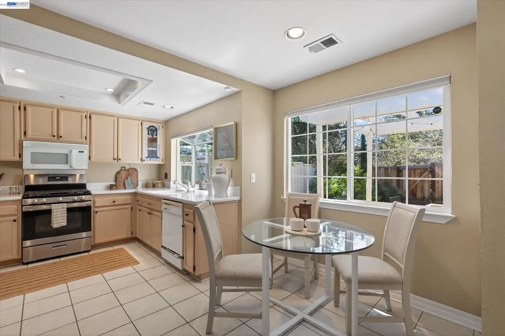 3873 Inverness Common Livermore CA 94551