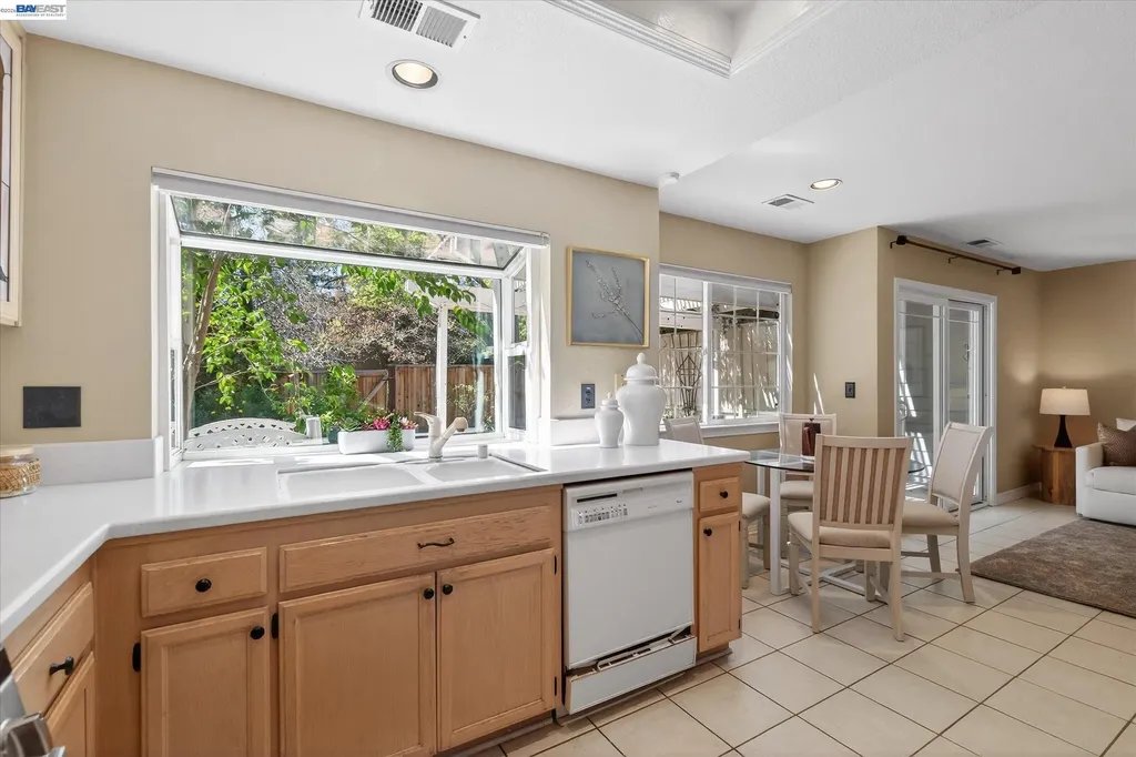 3873 Inverness Common Livermore CA 94551