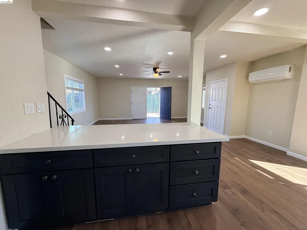321 Benicia Road Vallejo CA 94590