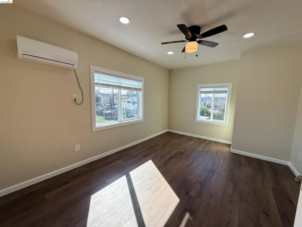 321 Benicia Road Vallejo CA 94590