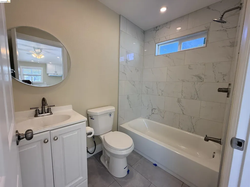 321 Benicia Road Vallejo CA 94590