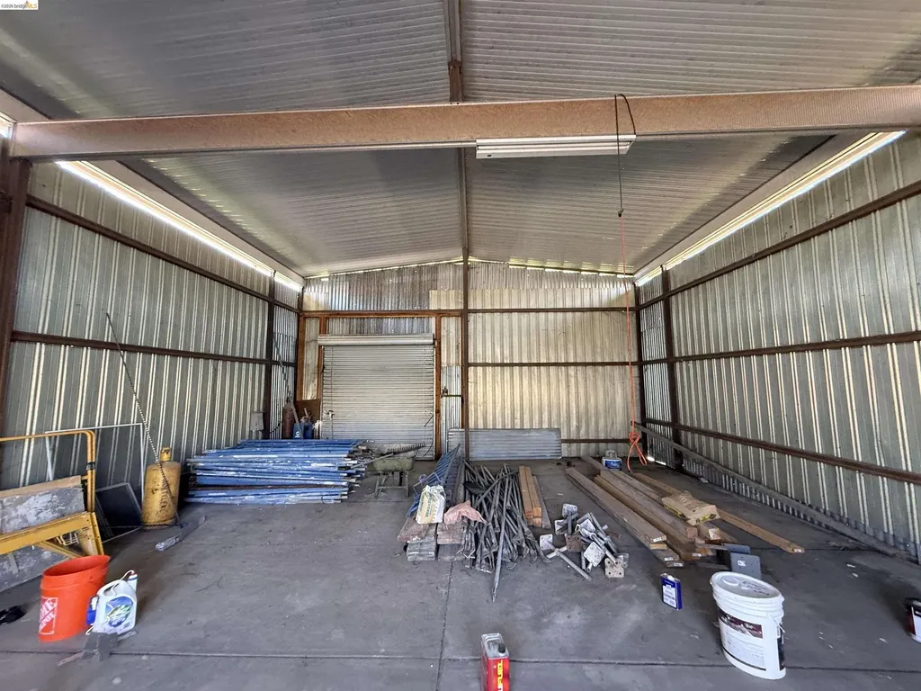 321 Benicia Road Vallejo CA 94590