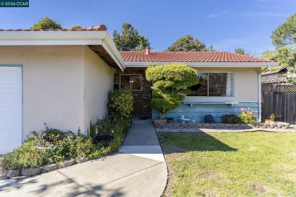 2555 Arroyo Avenue Pinole CA 94564