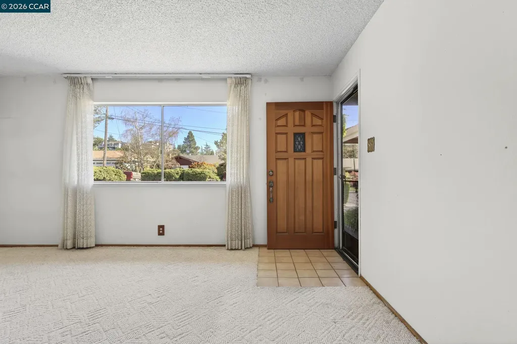 2555 Arroyo Avenue Pinole CA 94564