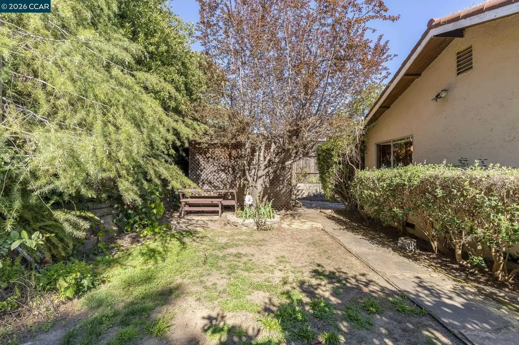 2555 Arroyo Avenue Pinole CA 94564