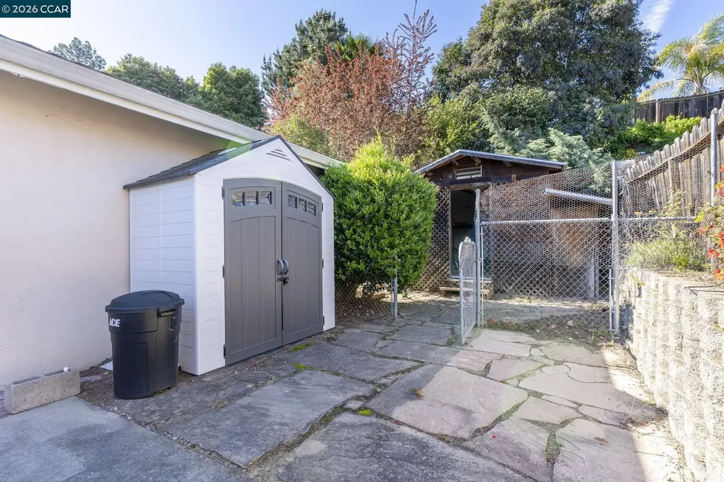 2555 Arroyo Avenue Pinole CA 94564