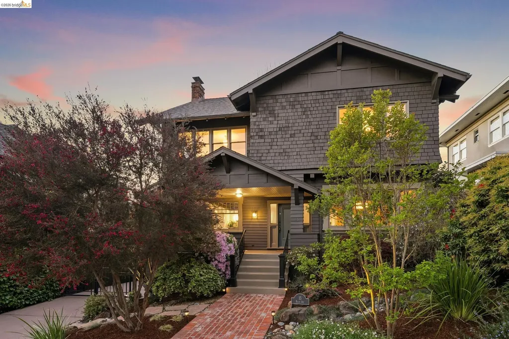 15 Blair Avenue Piedmont CA 94611