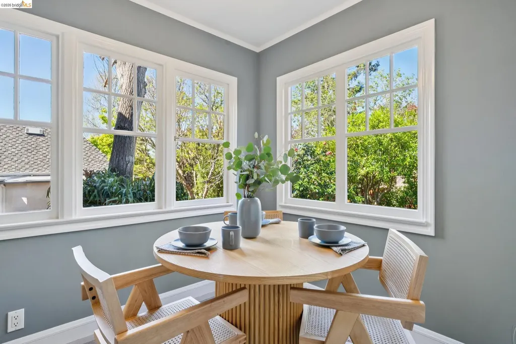 15 Blair Avenue Piedmont CA 94611
