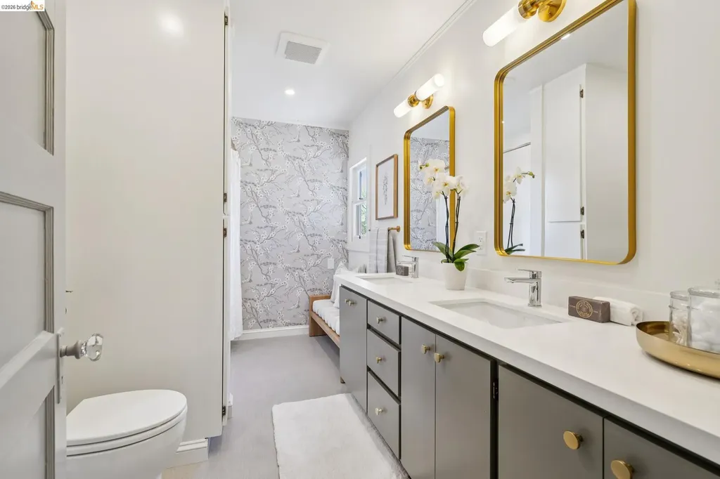 15 Blair Avenue Piedmont CA 94611