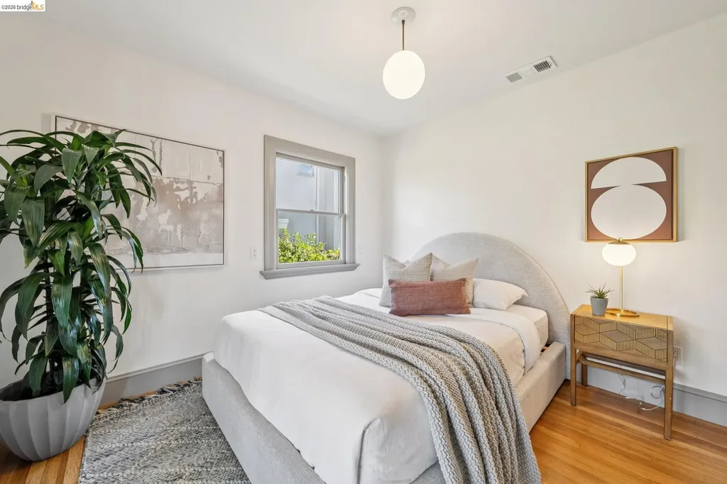 15 Blair Avenue Piedmont CA 94611