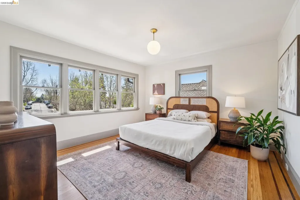 15 Blair Avenue Piedmont CA 94611