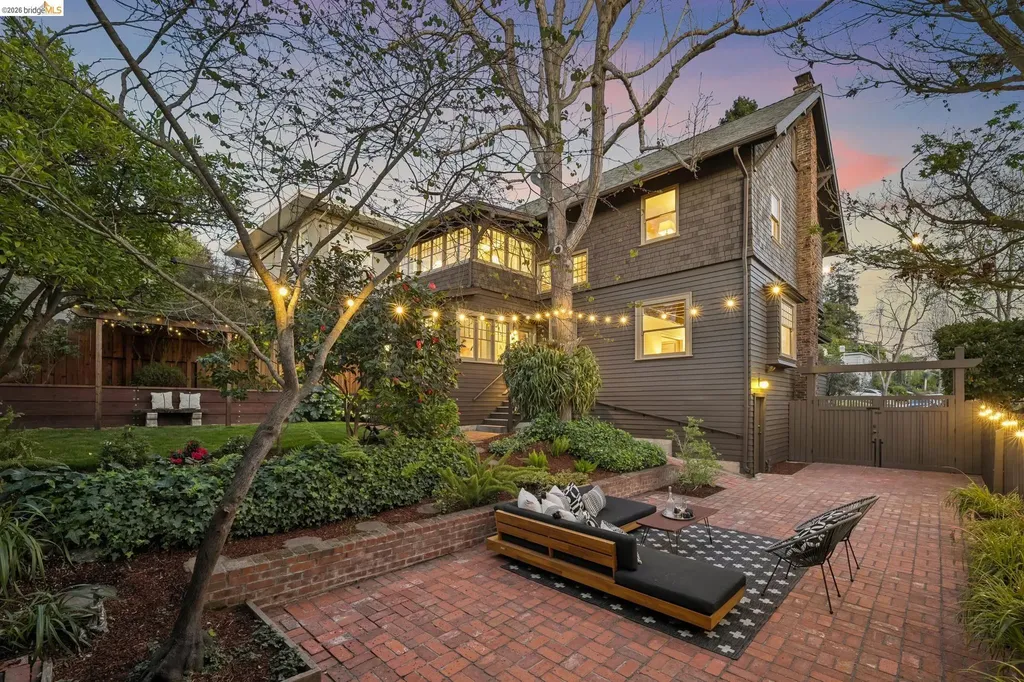 15 Blair Avenue Piedmont CA 94611